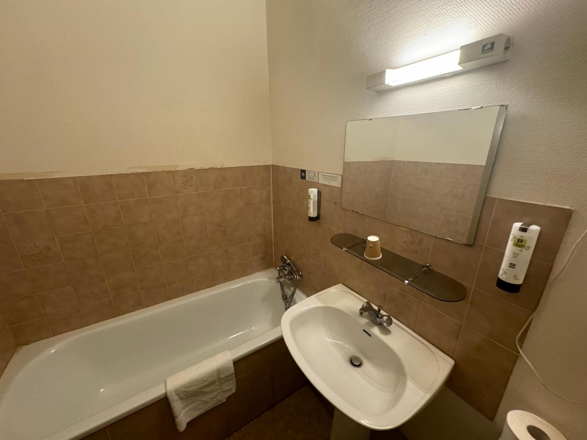 Logis Hotels - Hotel Le Boulevard مازامي المظهر الخارجي الصورة